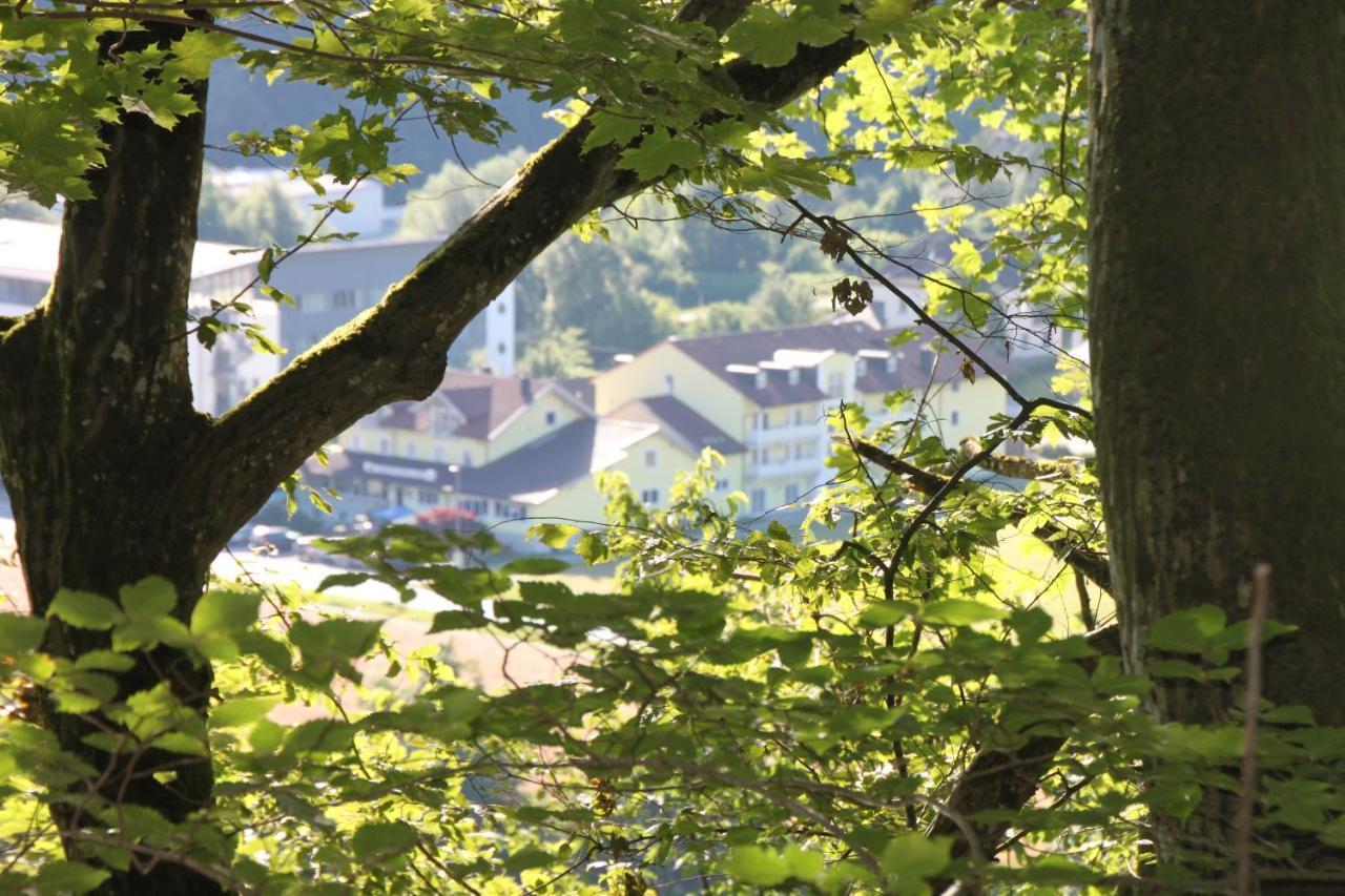 Gasthof Hotel Zur Post Erlau  Exteriör bild